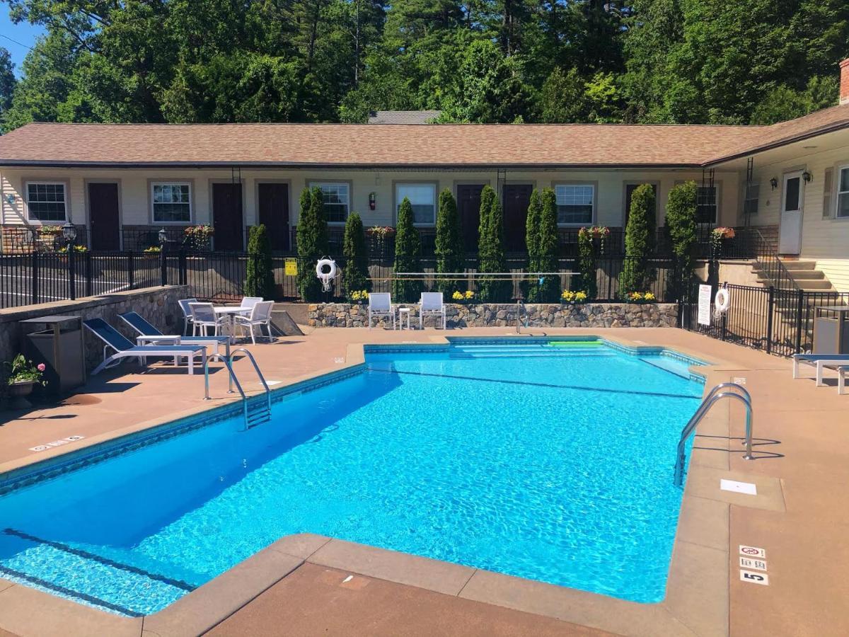 Nordick'S Inn Lake George Luaran gambar