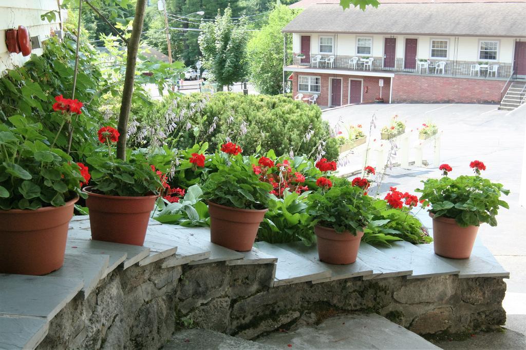 Nordick'S Inn Lake George Luaran gambar